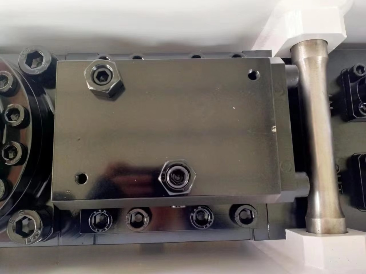 KB3600 Exc-avator المطرقة الهي - مراجعة Heavy Equipment Breaker وسعره